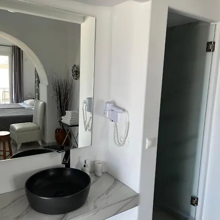 Hotel Sofia Village 3*