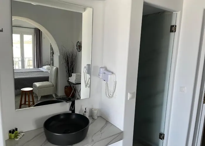 Ξενοδοχείο Sofia Village 3*